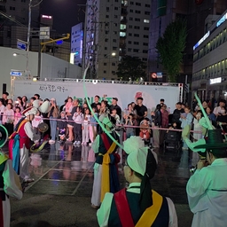 피드에 업로드 된 이미지