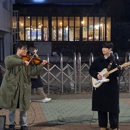 피드에 업로드 된 이미지